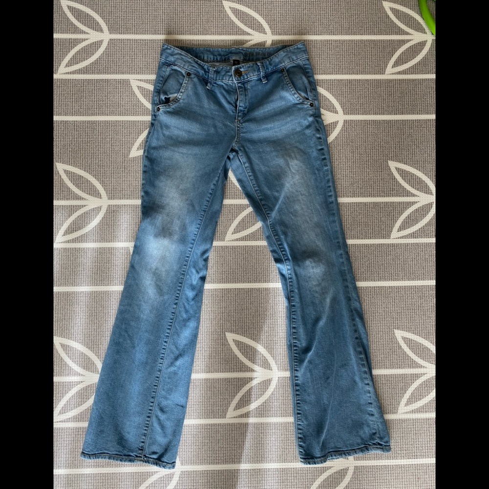 Gap Premium Flare Light Denim 4/27